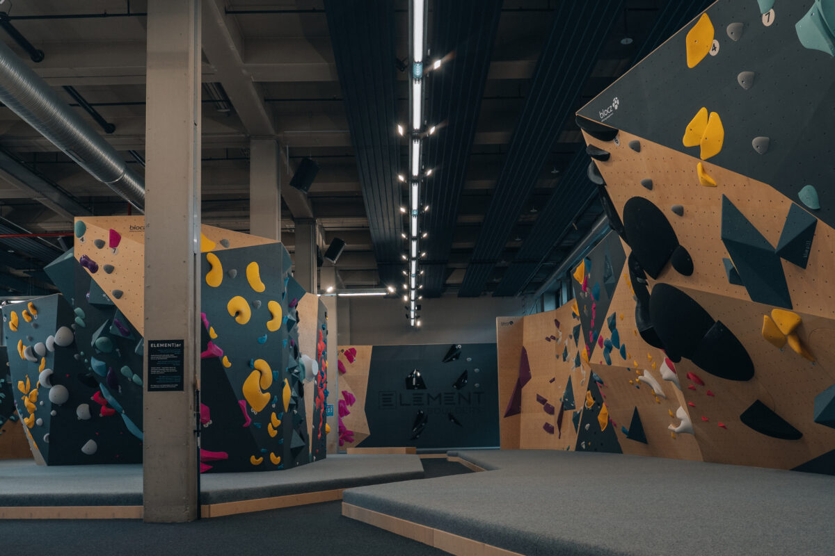 Bouldering wall + mat Element Boulders Blocz
